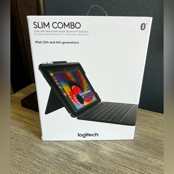 Logitech Other - 🆕 Logitech Slim Combo Detachable Keyboard Case - Black